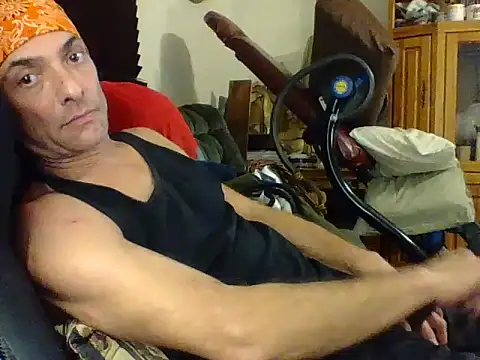 Snapshot of dicinyou80 chatting on 23, 11, 2025 dicinyou80 online show from 23, 11, 2025