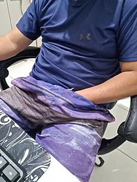 Snapshot of Carloskasado chatting on 7, 3, 2026 Carloskasado online show from 7, 3, 2026