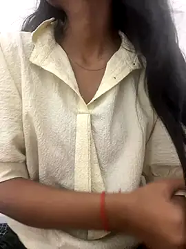 tanisha-2005 online show from 9, 11, 2025