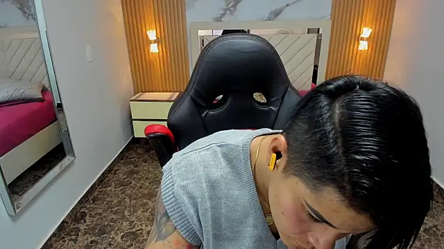 KAROLLJONES1 online show from 25, 3, 2026