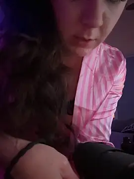 goddessmissmia online show from 5, 11, 2025