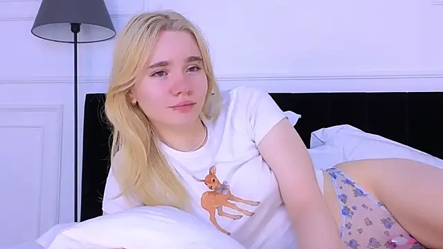 ANNABELLE LU online show from 30, 10, 2025