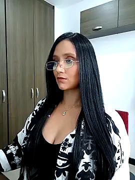 Esmeralda333 online show from 14, 10, 2025