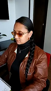 Snapshot of Esmeralda333 chatting on 19, 1, 2026 Esmeralda333 online show from 19, 1, 2026