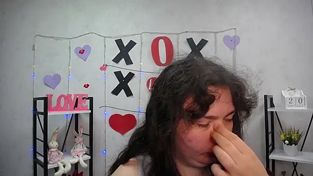 NeonilaLisova online show from 20, 9, 2025