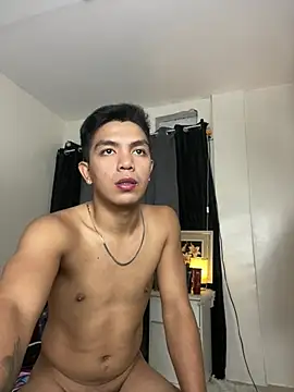 Snapshot of Hunky_paul chatting on 17, 7, 2026 Hunky paul online show from 17, 7, 2026