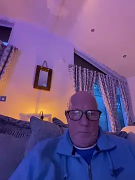 Snapshot of philefc chatting on 21, 12, 2025 philefc online show from 21, 12, 2025