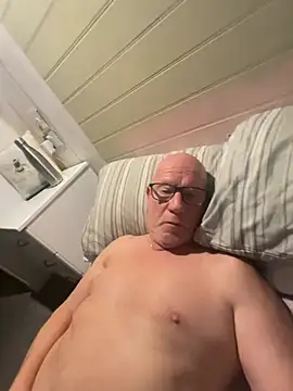 Snapshot of philefc chatting on 15, 1, 2026 philefc online show from 15, 1, 2026