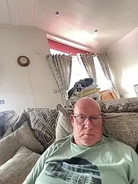 Snapshot of philefc chatting on 18, 3, 2026 philefc online show from 18, 3, 2026