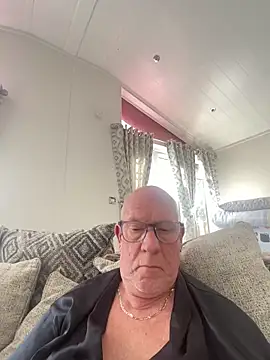 Snapshot of philefc chatting on 25, 3, 2026 philefc online show from 25, 3, 2026