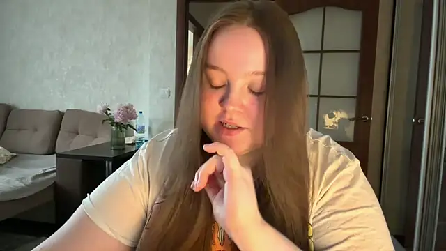 Snapshot of Alice898 chatting on 14, 5, 2026 Alice898 online show from 14, 5, 2026