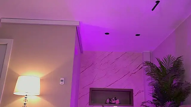 ElsaSinn online show from 27, 10, 2025