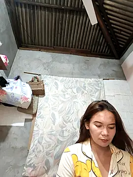 Snapshot of ur_hotsiren chatting on 4, 11, 2025 ur hotsiren online show from 4, 11, 2025