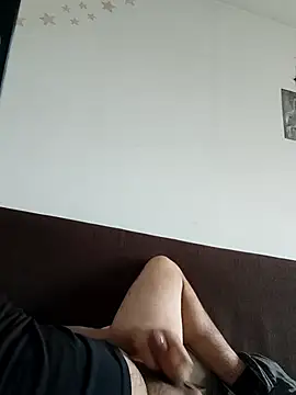 Snapshot of flr196 chatting on 8, 2, 2026 flr196 online show from 8, 2, 2026