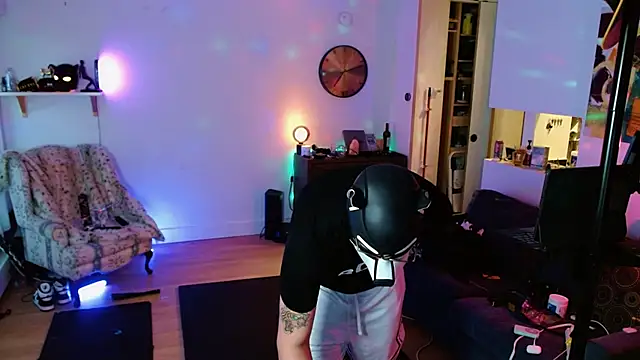 Snapshot of puptank chatting on 12, 9, 2025 puptank online show from 12, 9, 2025