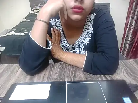 lusty kaira online show from 29, 7, 2026