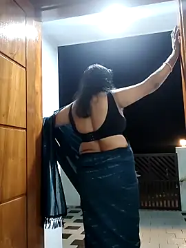 mallu-lover online show from 4, 3, 2026