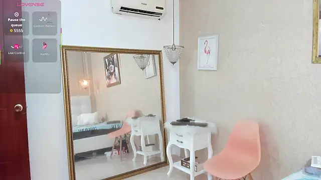 Miladiosa online show from 15, 9, 2025