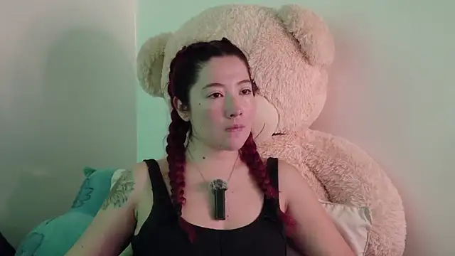 Snapshot of lunnaa_ chatting on 18, 11, 2025 lunnaa online show from 18, 11, 2025