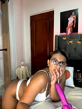 ema zoe online show from 5, 10, 2025