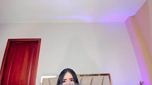 Snapshot of SerenaAveline chatting on 1, 11, 2025 SerenaAveline online show from 1, 11, 2025