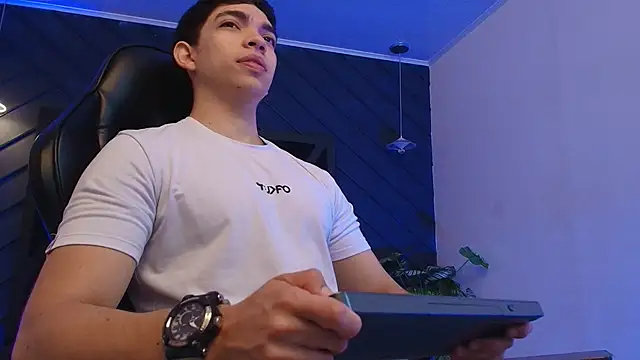 Eryonbradley online show from 3, 3, 2026