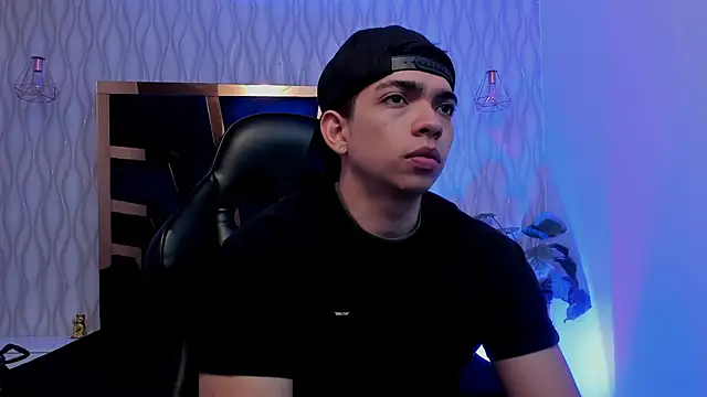 Eryonbradley online show from 27, 3, 2026