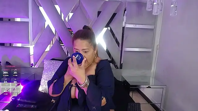 Snapshot of MonzerratBoyer chatting on 19, 9, 2025 MonzerratBoyer online show from 19, 9, 2025