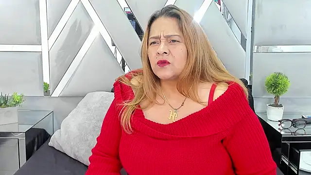 MonzerratBoyer online show from 18, 4, 2026