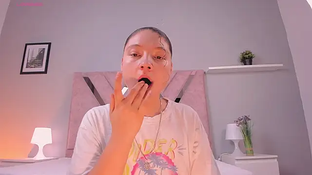 victoria becker  online show from 8, 2, 2026