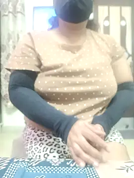 Snapshot of Bhabhiji1 chatting on 9, 2, 2026 Bhabhiji1 online show from 9, 2, 2026