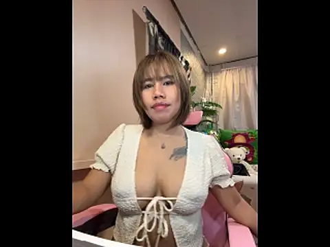 Snapshot of Kath_C chatting on 16, 12, 2025 Kath C online show from 16, 12, 2025