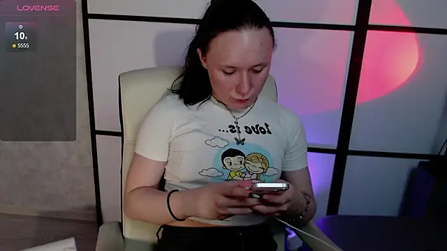 Snapshot of Katherine_reinhart chatting on 15, 9, 2025 Katherine reinhart online show from 15, 9, 2025