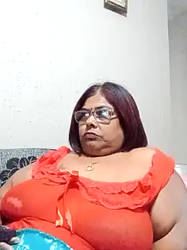 Snapshot of mileesha chatting on 28, 4, 2026 mileesha online show from 28, 4, 2026