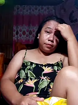 Snapshot of pinaychubbygirl chatting on 17, 7, 2026 pinaychubbygirl online show from 17, 7, 2026
