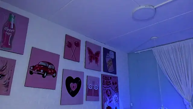 Lara Rouss  online show from 2, 10, 2025