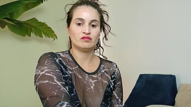 lizdevine online show from 1, 12, 2025