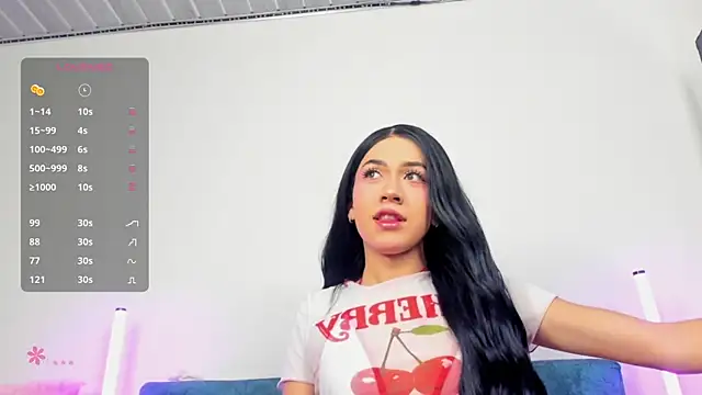 Snapshot of KristallSwan chatting on 4, 7, 2026 KristallSwan online show from 4, 7, 2026