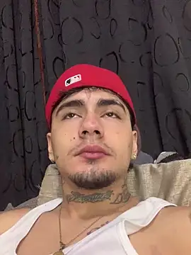 Snapshot of JamesDeker chatting on 19, 11, 2025 JamesDeker online show from 19, 11, 2025