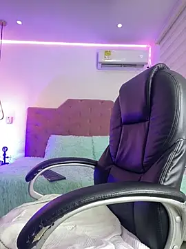 Velveet x online show from 22, 10, 2025