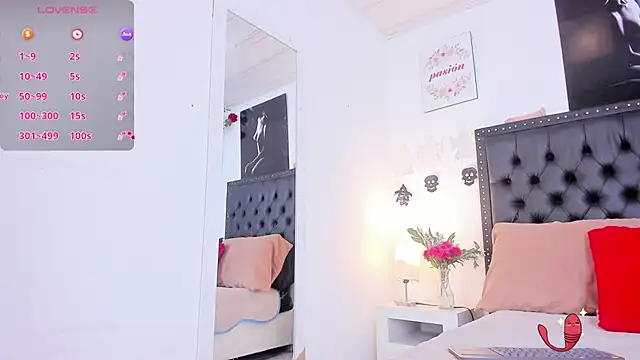 Snapshot of ScarlettVell chatting on 25, 10, 2025 ScarlettVell online show from 25, 10, 2025