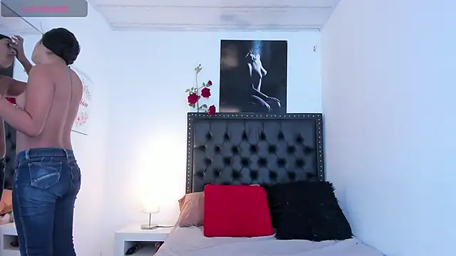 Snapshot of ScarlettVell chatting on 24, 11, 2025 ScarlettVell online show from 24, 11, 2025