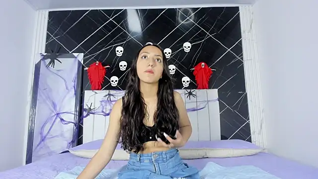 SweettGiselle- online show from 20, 10, 2025