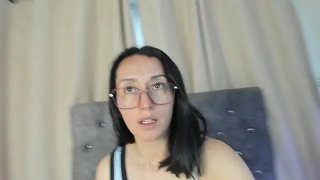 Snapshot of Ginevra_esposito chatting on 16, 7, 2026 Ginevra esposito online show from 16, 7, 2026