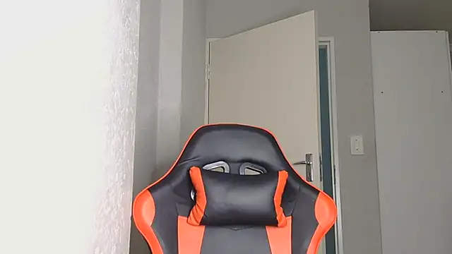 Ballenciaa online show from 1, 11, 2025