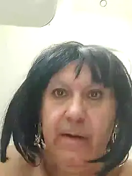 Snapshot of Emily_de_Carla chatting on 4, 6, 2026 Emily de Carla online show from 4, 6, 2026