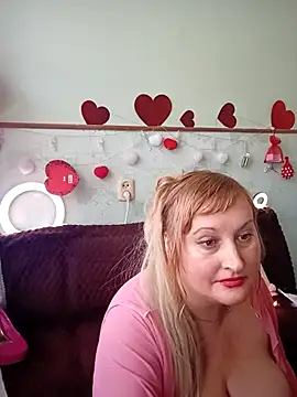 Snapshot of XHelenaX90 chatting on 8, 2, 2025 XHelenaX90 online show from 8, 2, 2025