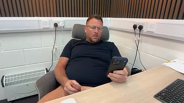 bilf1978 online show from 10, 4, 2026