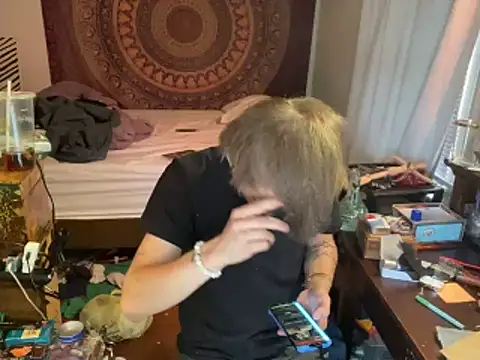 XanderOzzz online show from 7, 11, 2025