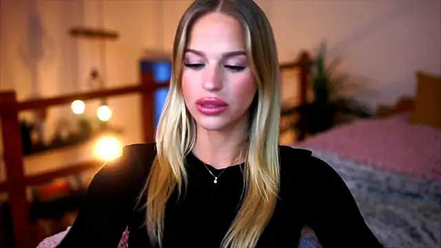 Emilyvanroessel online show from 19, 11, 2025